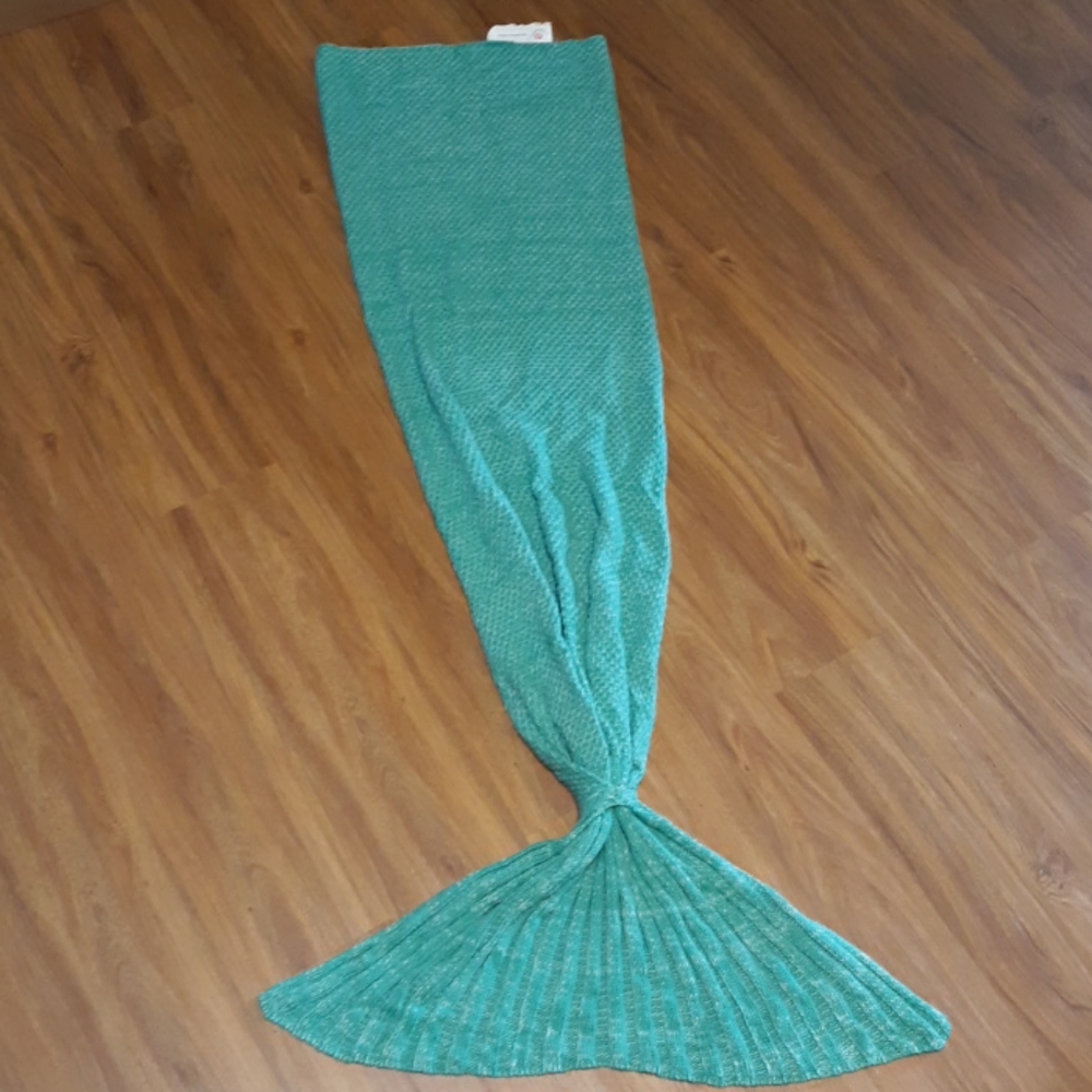 Knit Mermaid Tail Blanket